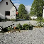 House Papa Vinica